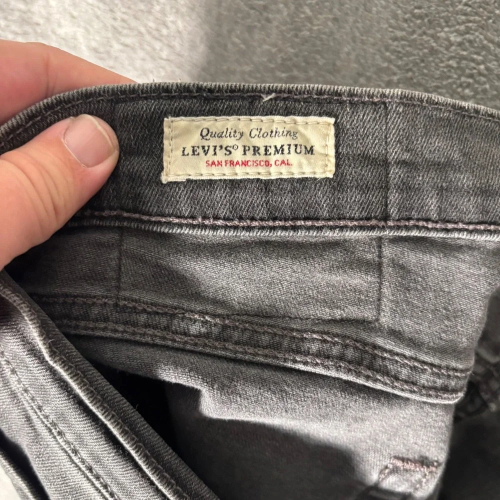 Levi's Premium 502 Tapered Fit Jeans Men's Fit 33x29 Dark‎ Charcoal Wash